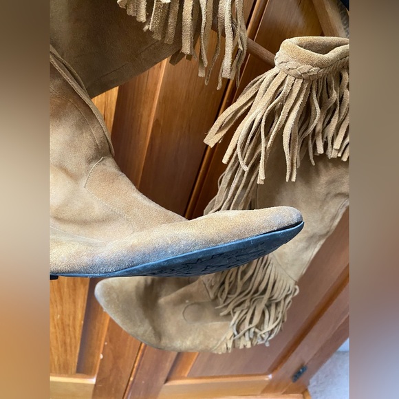 Fringe Boots - Picture 7 of 9